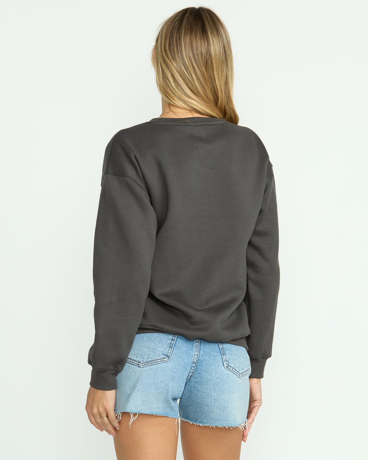 Wonderland Calls Crew Sweatshirt W's